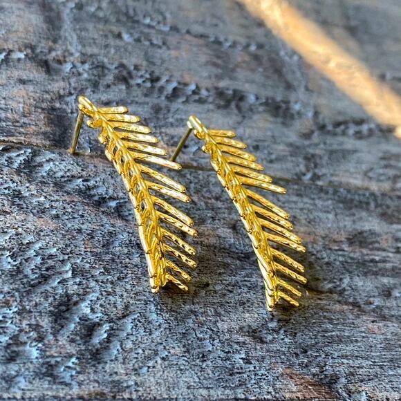 NEW Golden Fern Leaf Earrings - Picture 4 of 12